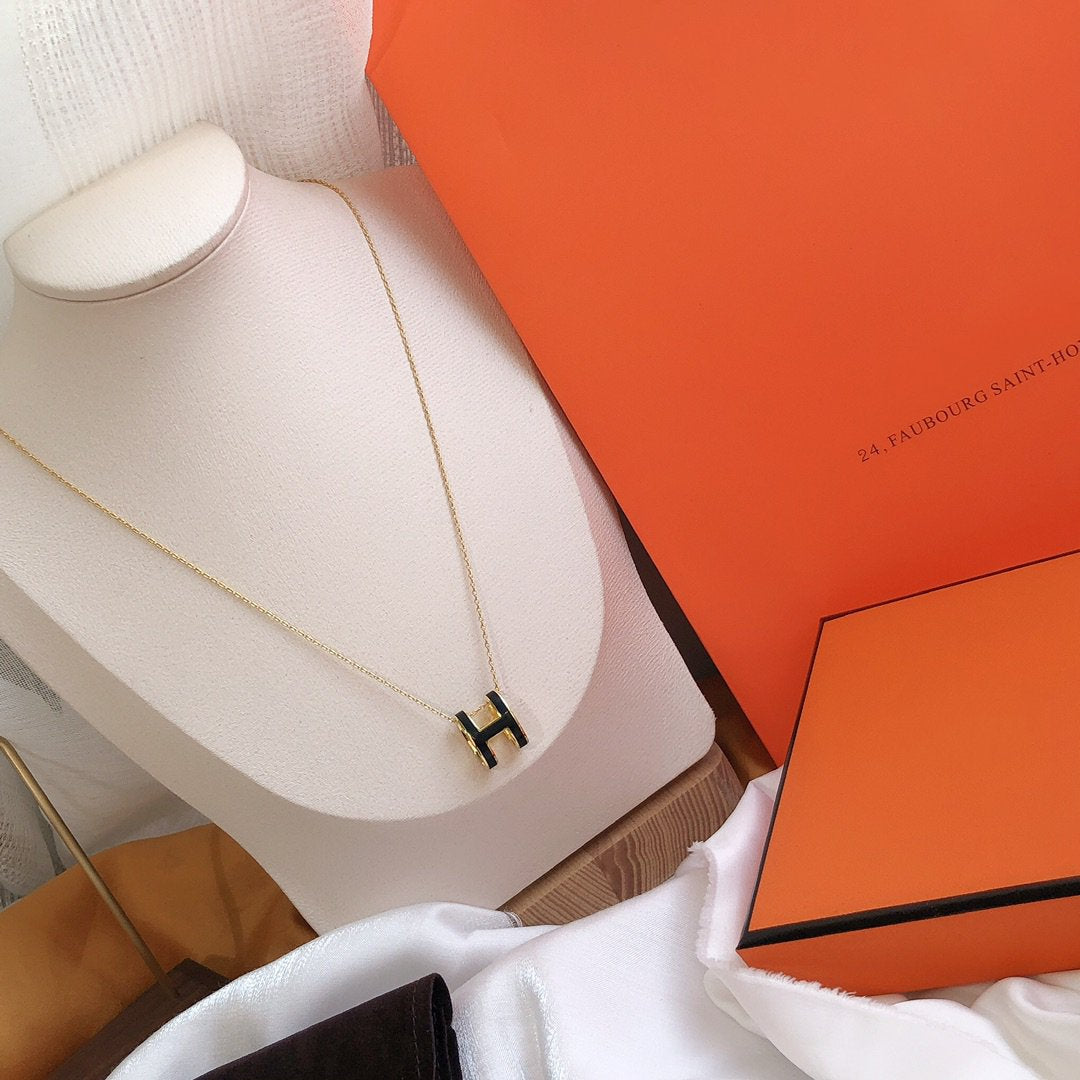 ¡®Twinkle jewelry¡¯HM CLIC BLACK ENAMEL GOLD NECKLACE
