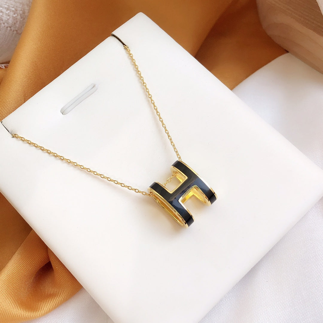 ¡®Twinkle jewelry¡¯HM CLIC BLACK ENAMEL GOLD NECKLACE