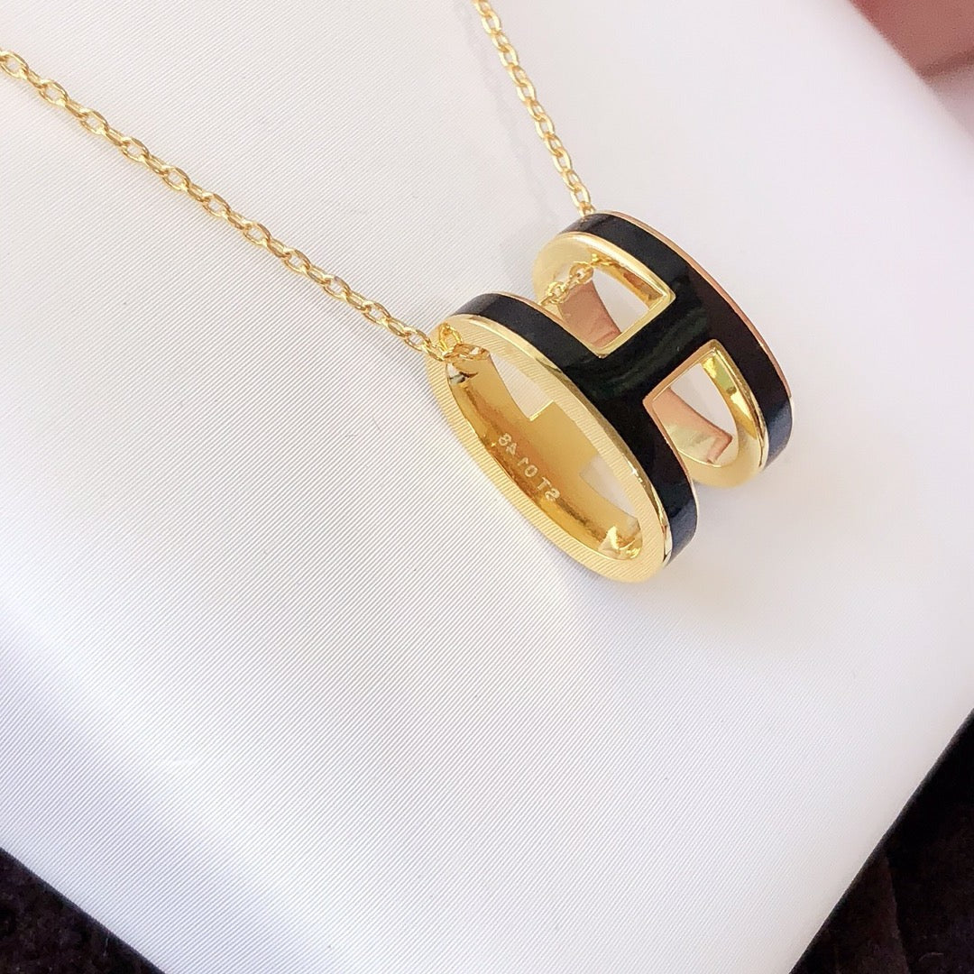 ¡®Twinkle jewelry¡¯HM CLIC BLACK ENAMEL GOLD NECKLACE