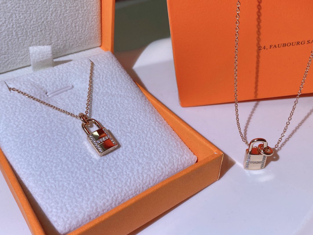 ¡®Twinkle jewelry¡¯HM ADVANCED NICHE LOCK HEAD NECKLACE DIAMONDS