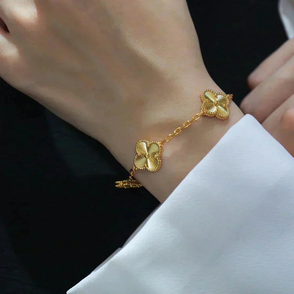 [Twinkle jewelry]New  CLOVER 5 MOTIF LASER BRACELET COLLECTION