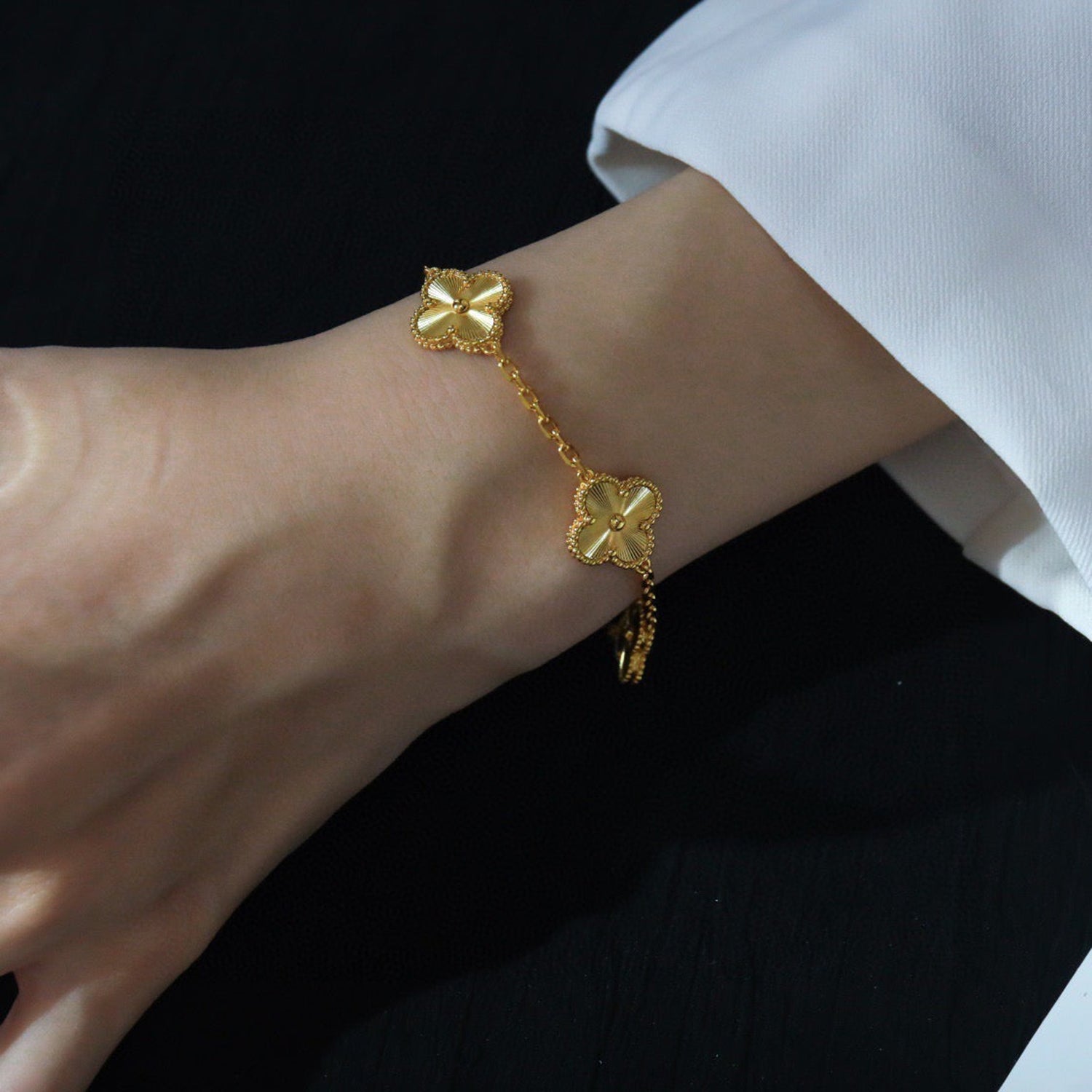 [Twinkle jewelry]New  CLOVER 5 MOTIF LASER BRACELET COLLECTION