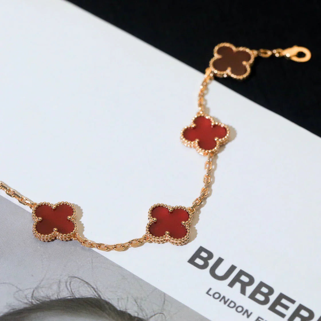 [Twinkle jewelry]New  CLOVER 5 MOTIF RED CORNELIAN BRACELET COLLECTION