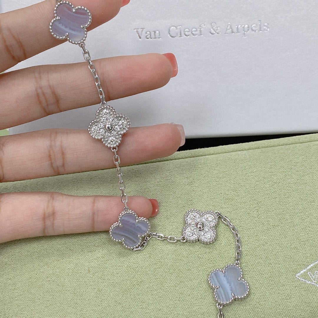 [Twinkle jewelry]New  CLOVER 5 MOTIF PURPLE CHALCEDONY BRACELET COLLECTION