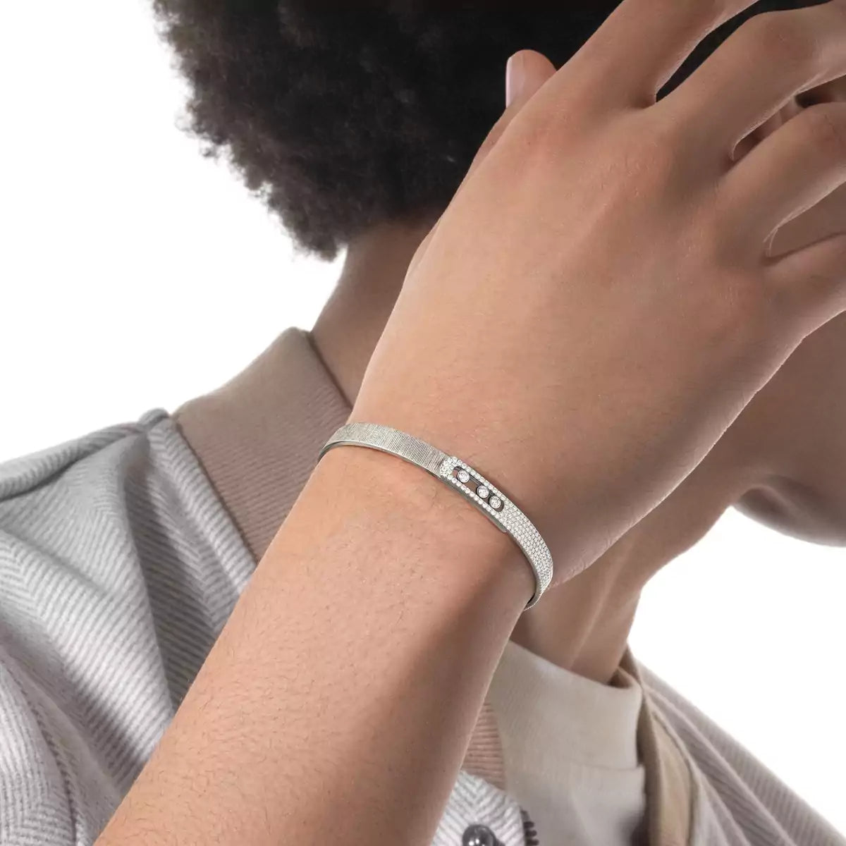 [Twinkle jewelrys]Move Noa Ciselé half pavé bangle