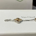 [Twinkle jewelry]New  CLOVER 5 MOTIF LASER BRACELET COLLECTION