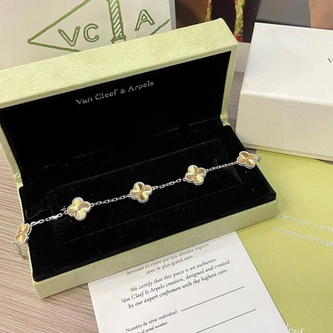 [Twinkle jewelry]New  CLOVER 5 MOTIF LASER BRACELET COLLECTION
