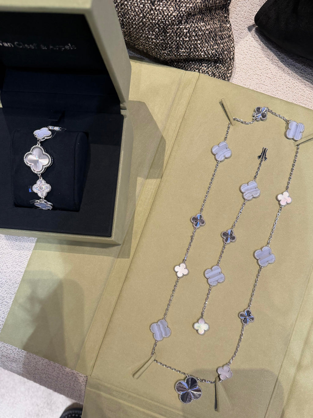 [¡®Twinkle jewelry¡¯] 25 NEW CLOVER 15 MOTIFS PURPLE CHALCEDONY