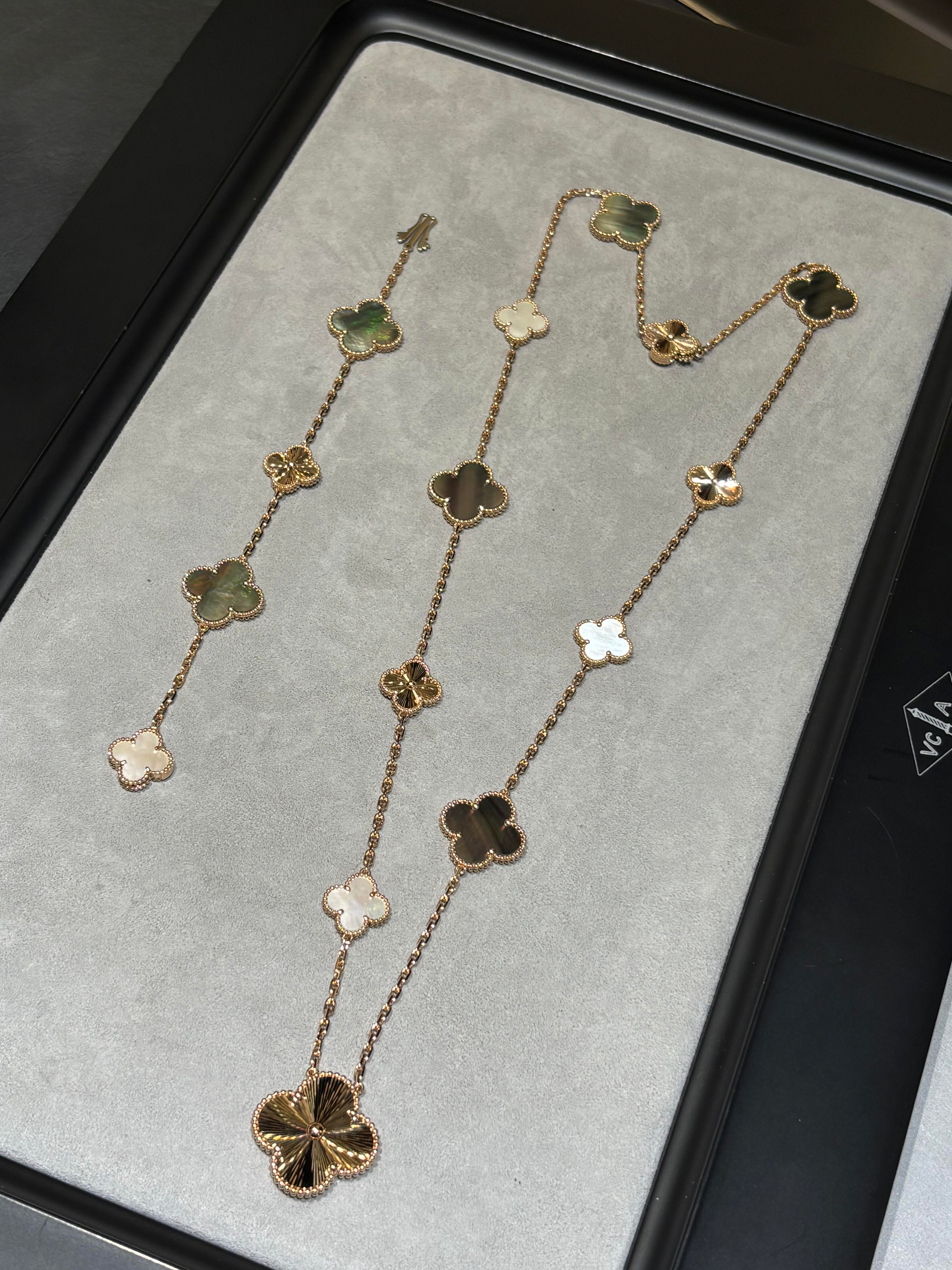 [¡®Twinkle jewelry¡¯] 25 NEW CLOVER 15 MOTIFS GRAY MOTHER-OF-PEARL