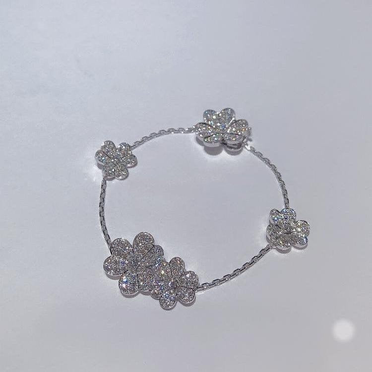¡®Twinkle jewelry¡¯FRIVOLE SILVER 5 FLOWERS BRACELET