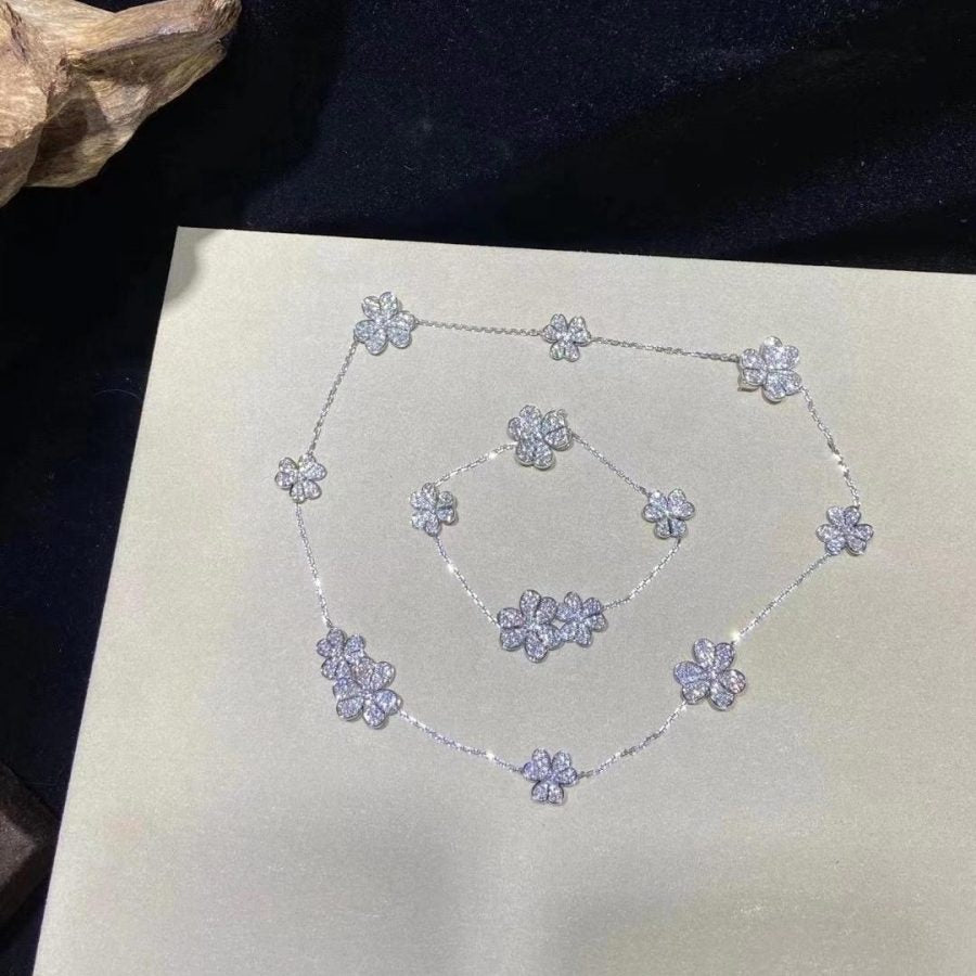 ¡®Twinkle jewelry¡¯FRIVOLE SILVER 5 FLOWERS BRACELET