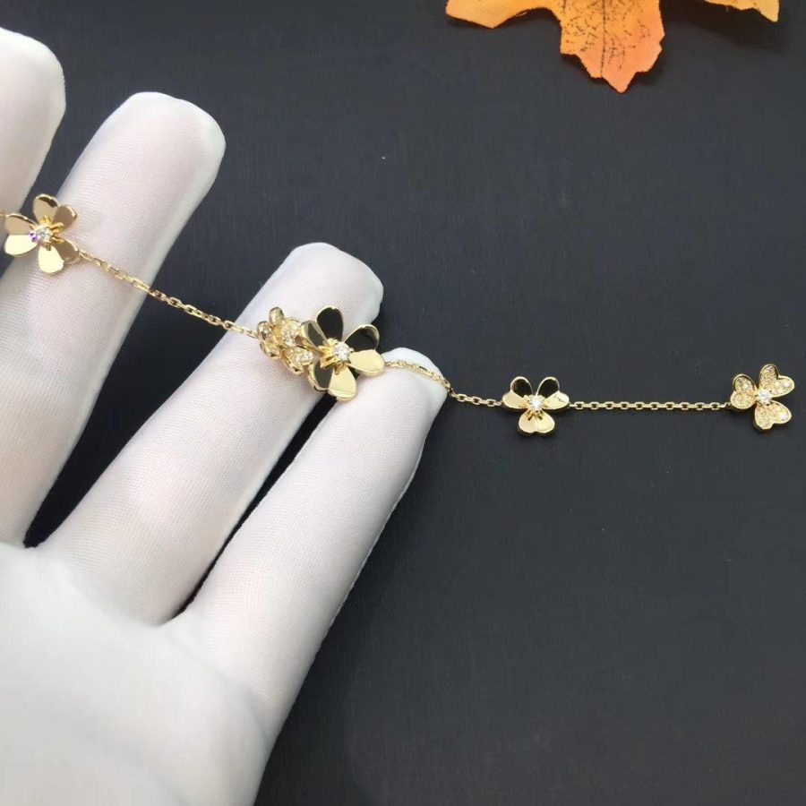 ¡®Twinkle jewelry¡¯FRIVOLE GOLD 5 FLOWERS BRACELET