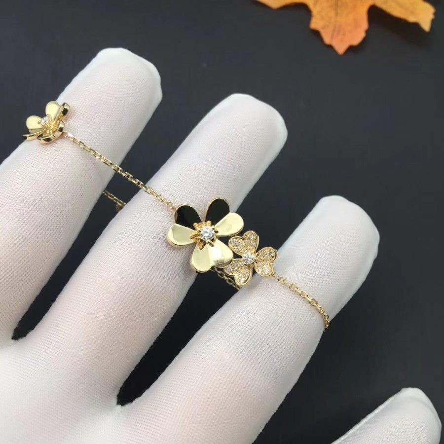 ¡®Twinkle jewelry¡¯FRIVOLE GOLD 5 FLOWERS BRACELET