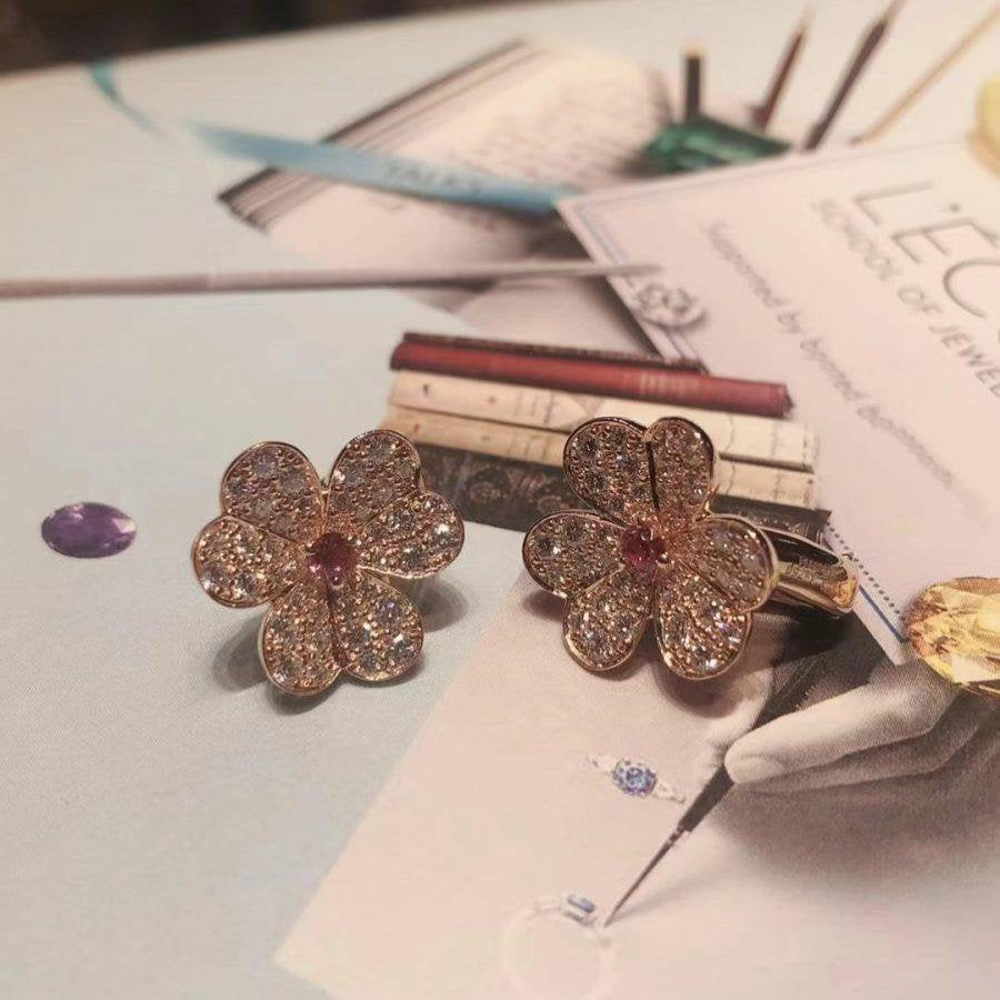 ¡®Twinkle jewelry¡¯FRIVOLE PINK GOLD FLOWER DIAMOND EARRINGS