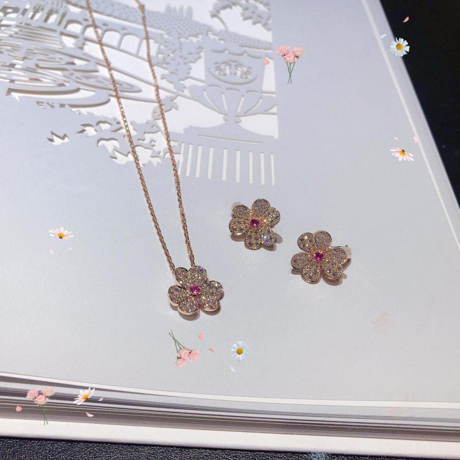 ¡®Twinkle jewelry¡¯FRIVOLE ROSE GOLD FLOWER DIAMOND NECKLACE
