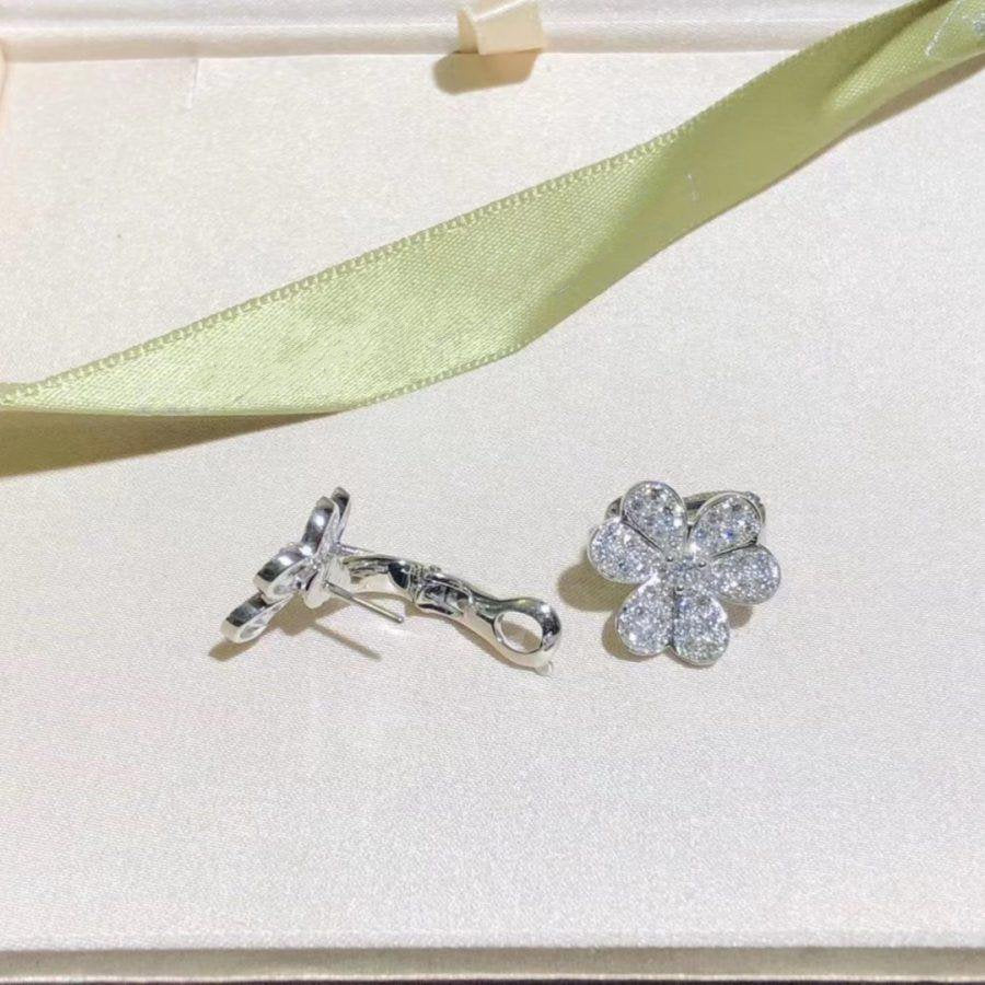 ¡®Twinkle jewelry¡¯FRIVOLE SILVER FLOWER DIAMOND EARRINGS