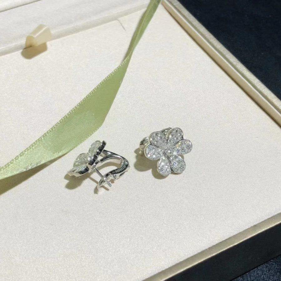 ¡®Twinkle jewelry¡¯FRIVOLE SILVER FLOWER DIAMOND EARRINGS