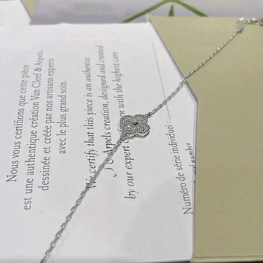 ¡®Twinkle jewelry¡¯CLOVER  SINGLE FLOWER BRACELET SILVER