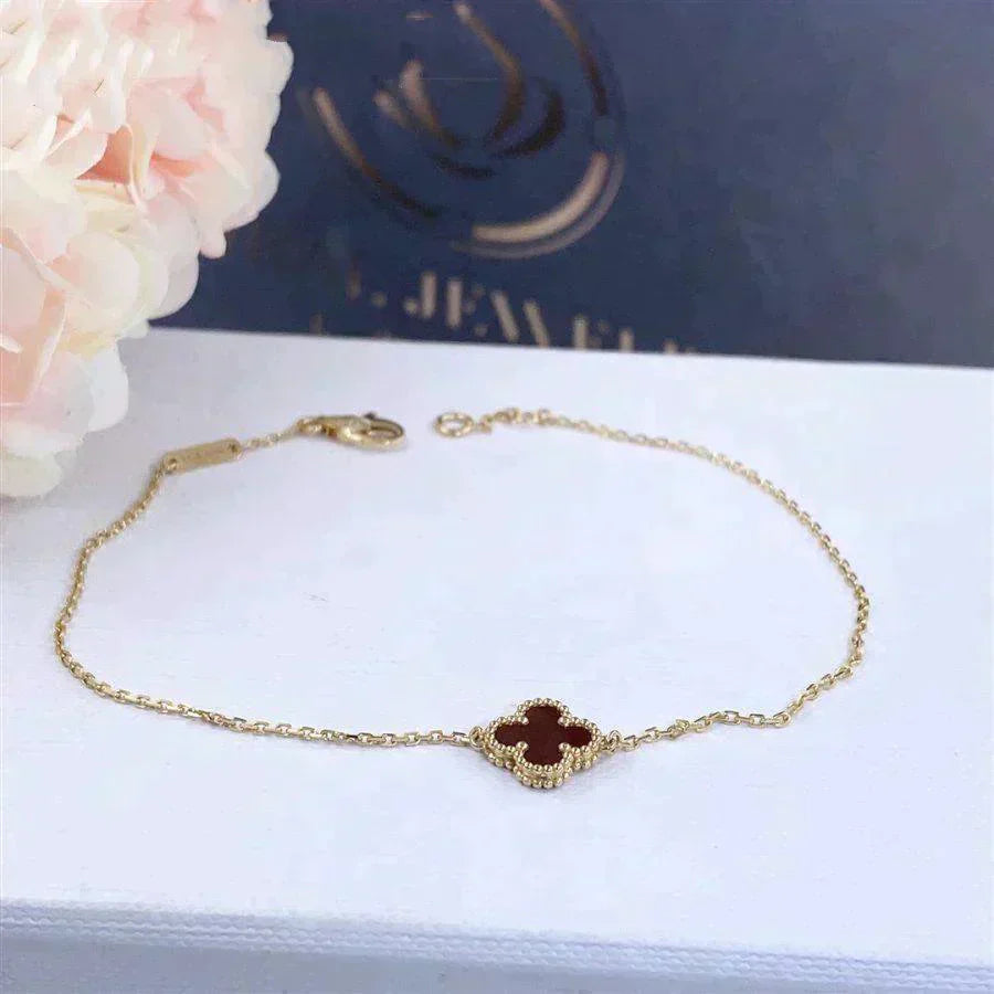 ¡®Twinkle jewelry¡¯CLOVER  CARNELIAN SINGLE FLOWER BRACELET