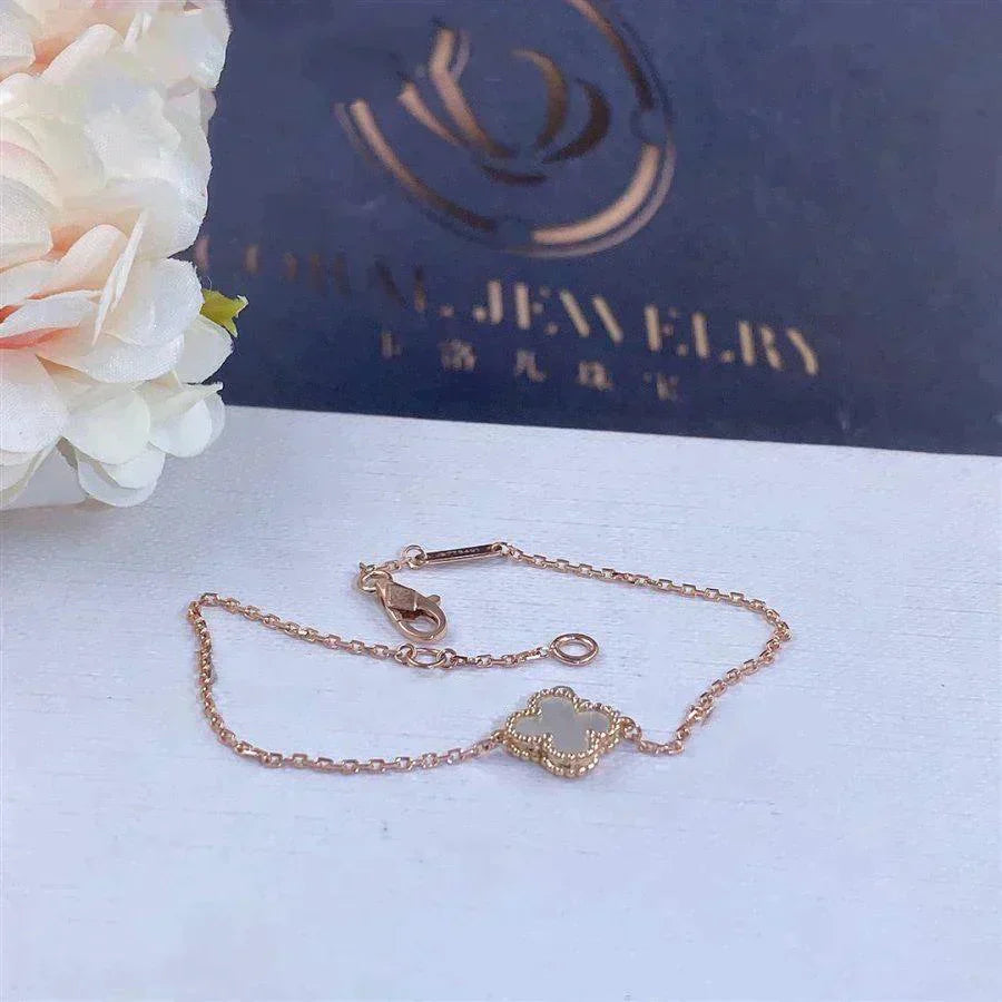 ¡®Twinkle jewelry¡¯CLOVER WHITE MOP SINGLE FLOWER BRACELET