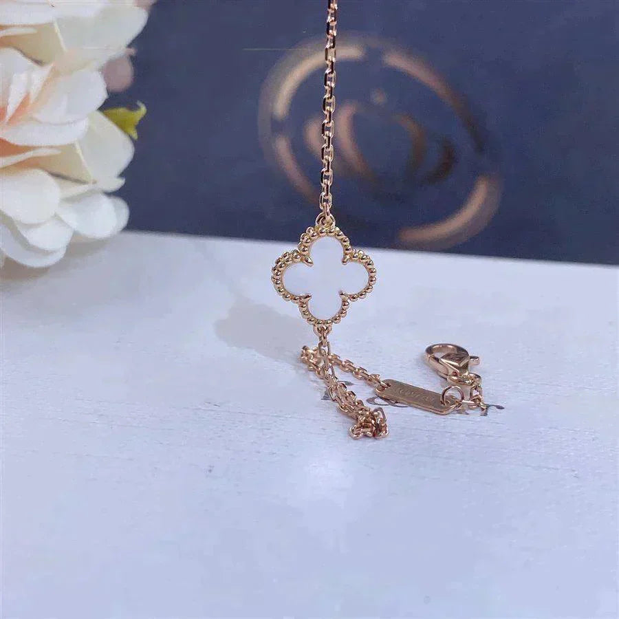 ¡®Twinkle jewelry¡¯CLOVER WHITE MOP SINGLE FLOWER BRACELET