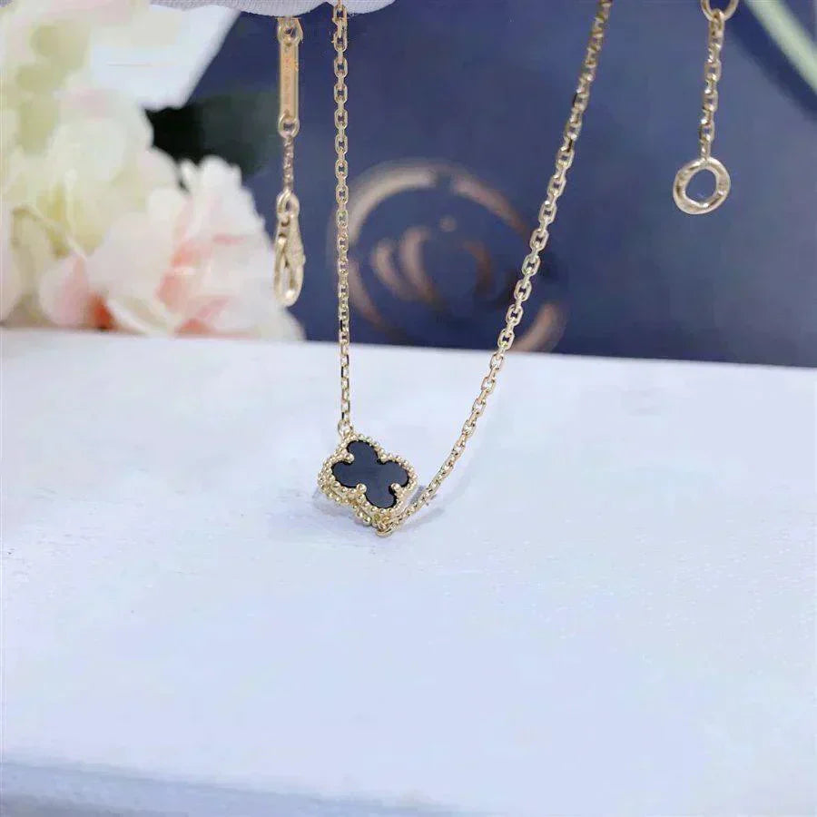 ¡®Twinkle jewelry¡¯CLOVER ONYX SINGLE FLOWER BRACELET