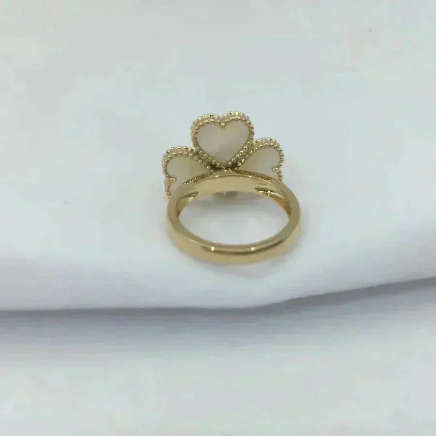 ¡®Twinkle jewelry¡¯SWEET CLOVER WHITE MOP RING