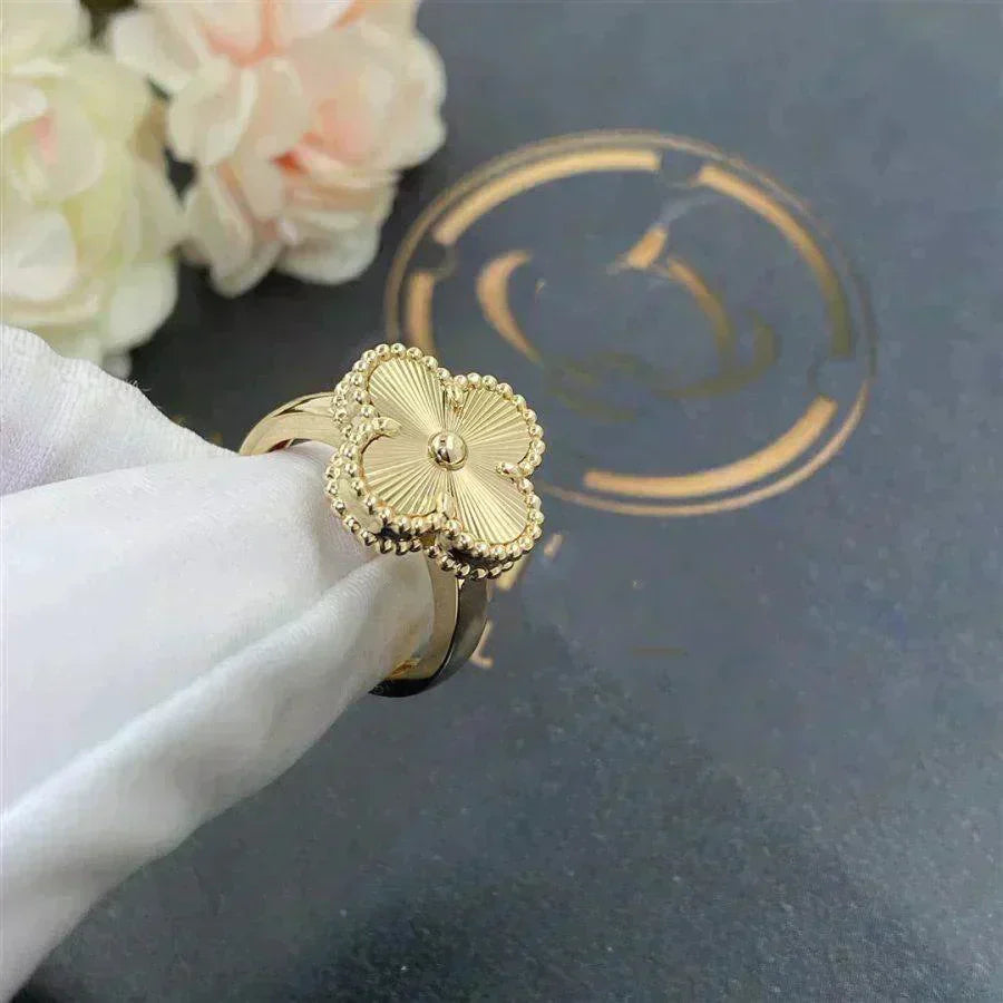 ¡®Twinkle jewelry¡¯CLOVER GOLD RING