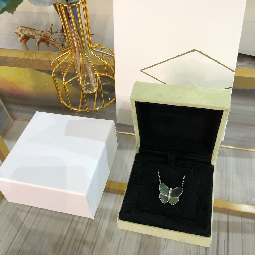 ¡®Twinkle jewelry¡¯LARGE BUTTERFLY SILVER PENDANT DIAMOND NECKLACE