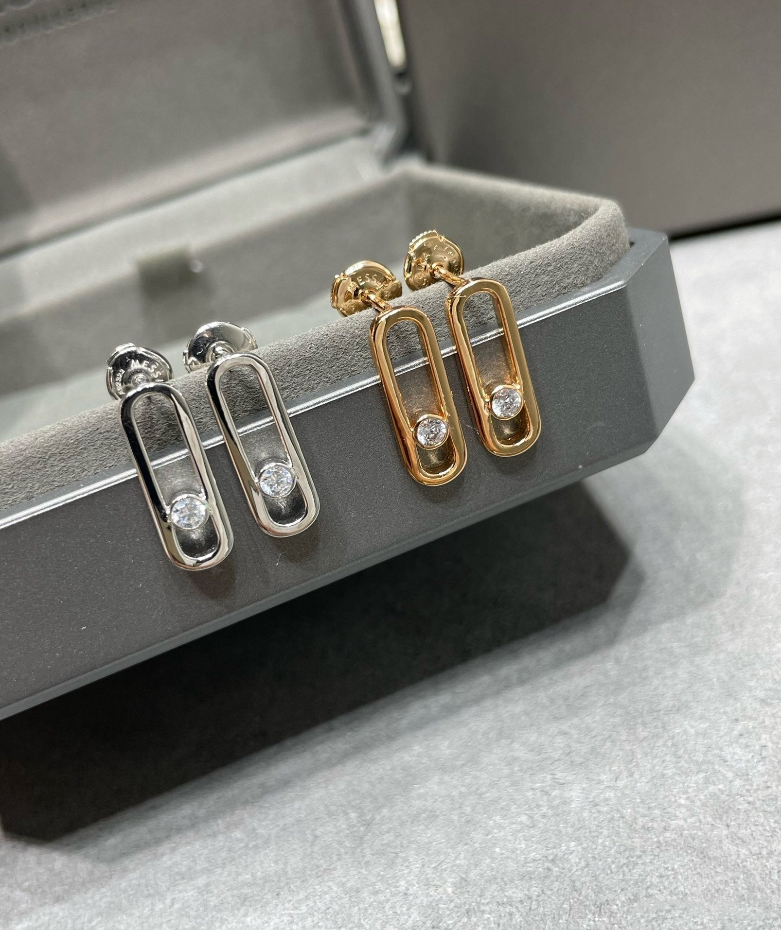 [Twinkle jewelrys]MOVE UNO SMALL 1 DIAMOND EARRINGS