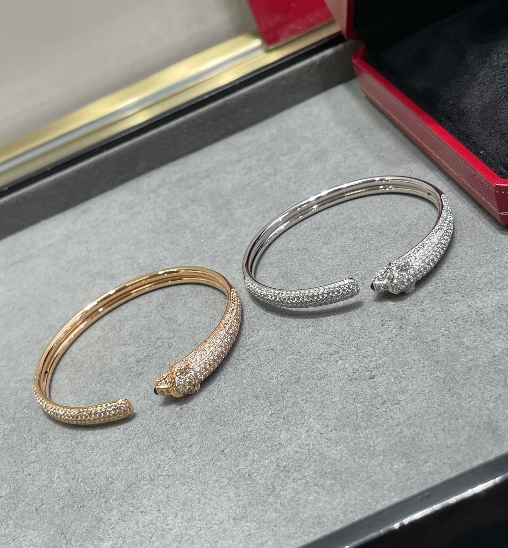 ¡®Twinkle jewelry¡¯PANTHERE FULL DIAMOND OPEN BRACELET
