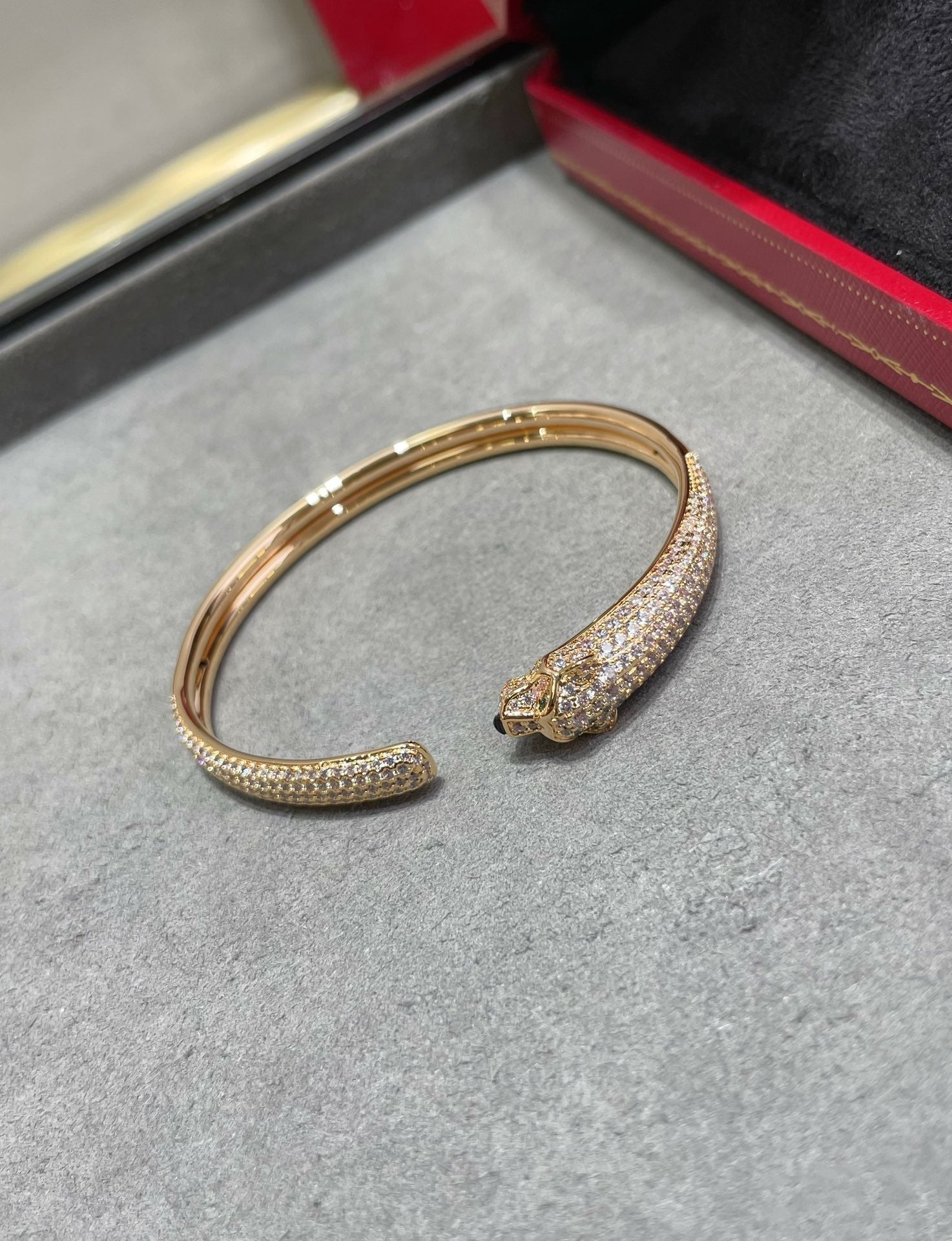 ¡®Twinkle jewelry¡¯PANTHERE FULL DIAMOND OPEN BRACELET