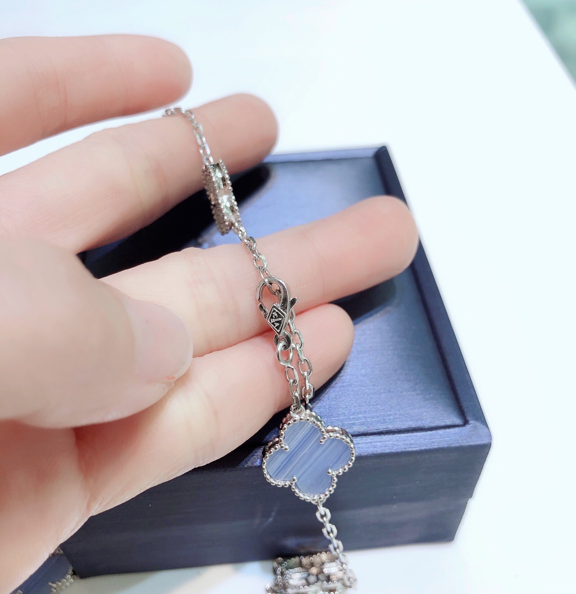 ¡®Twinkle jewelry¡¯CLOVER 10 MOTIFS CHALCEDONY DIAMONDS SILVER NECKLACE